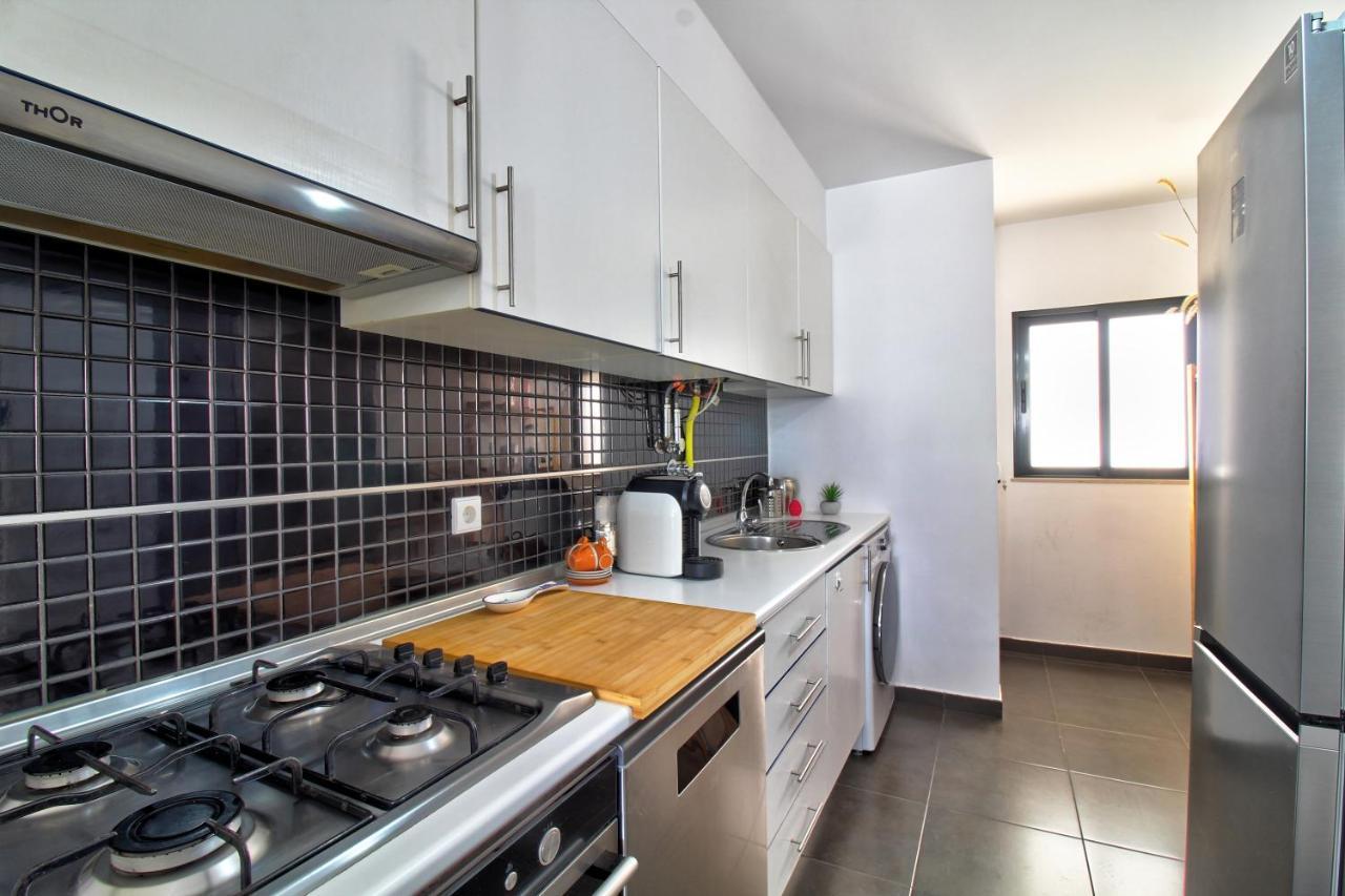 Center Location, Ac, Swimming Pool, And Parking Apartment โอลเญา ภายนอก รูปภาพ